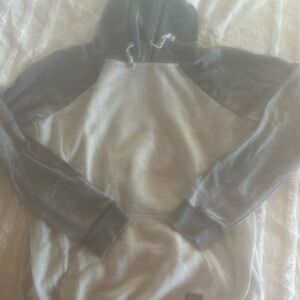 Volcom hoodie XS